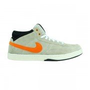 Tênis Nike SB Mavrk 3 Cano Médio Areia e Laranja Tênis Nike SB Mavrk 3 Cano Médio Areia e Laranja